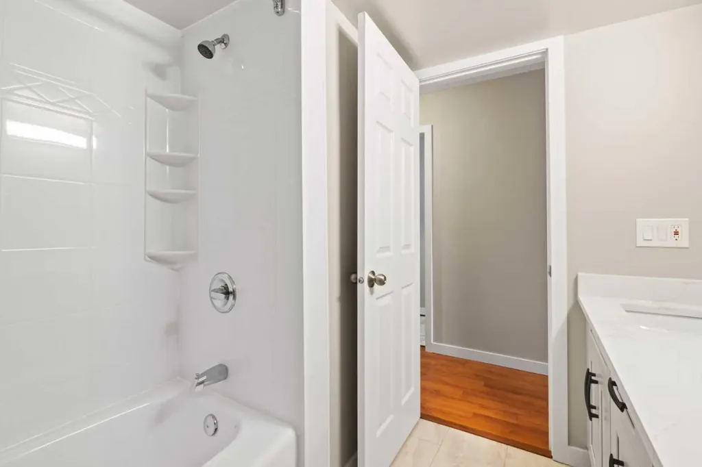 13104 Elbow Drive SW Calgary AB T2W 2P2