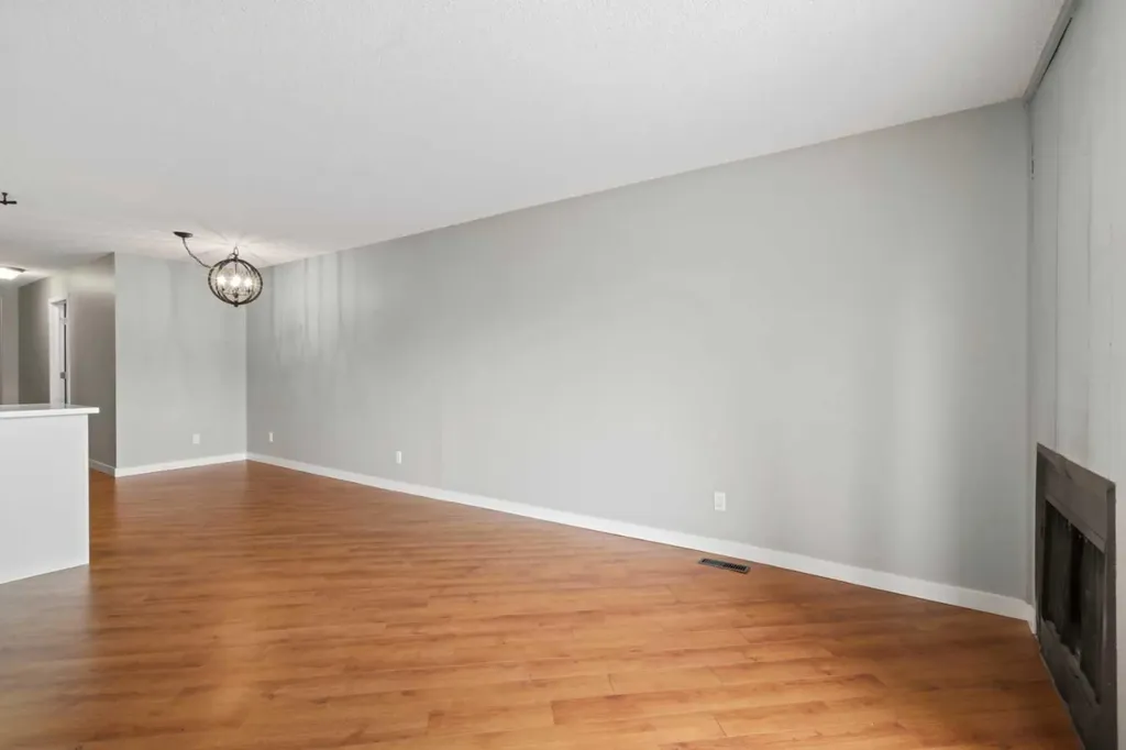 13104 Elbow Drive SW Calgary AB T2W 2P2
