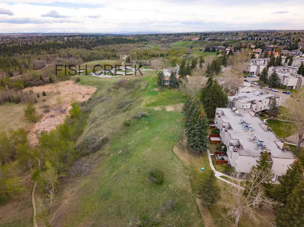 13104 Elbow Drive SW Calgary AB T2W 2P2