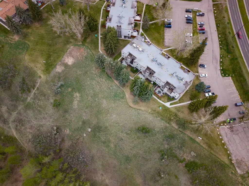 13104 Elbow Drive SW Calgary AB T2W 2P2