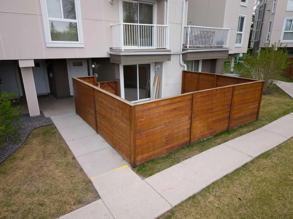 13104 Elbow Drive SW Calgary AB T2W 2P2