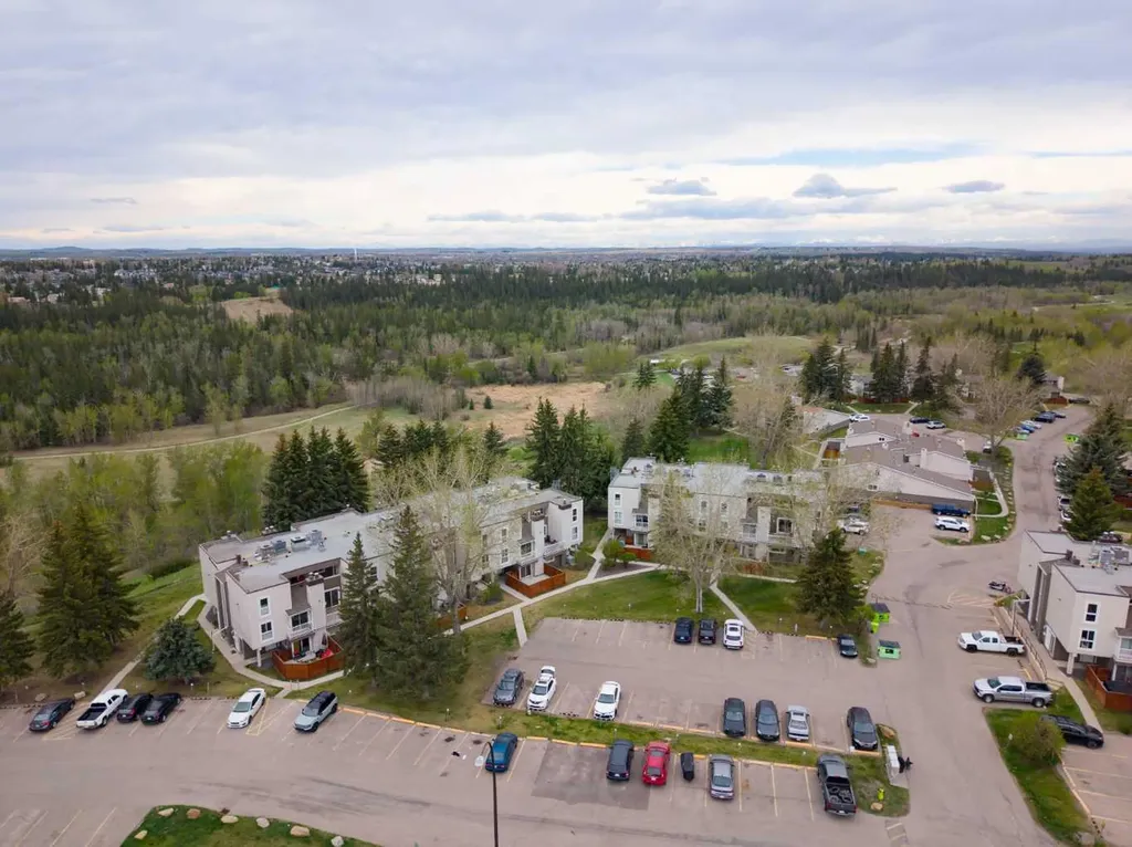 13104 Elbow Drive SW Calgary AB T2W 2P2