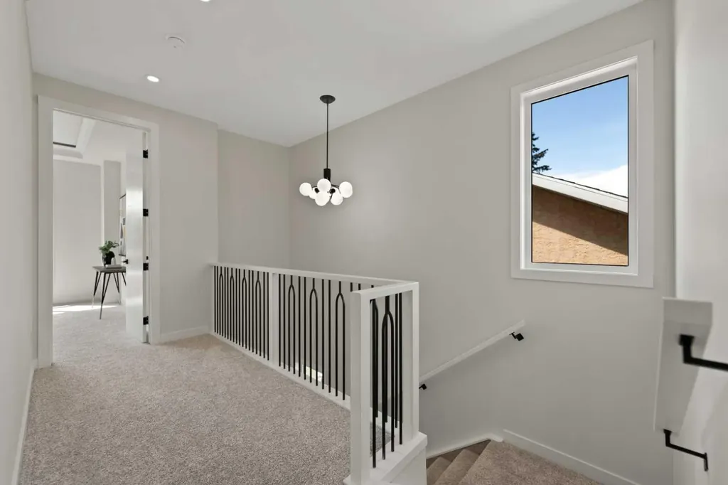 4608 81 Street NW Calgary AB T3B 2P6