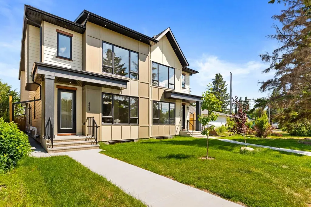 4608 81 Street NW Calgary AB T3B 2P6