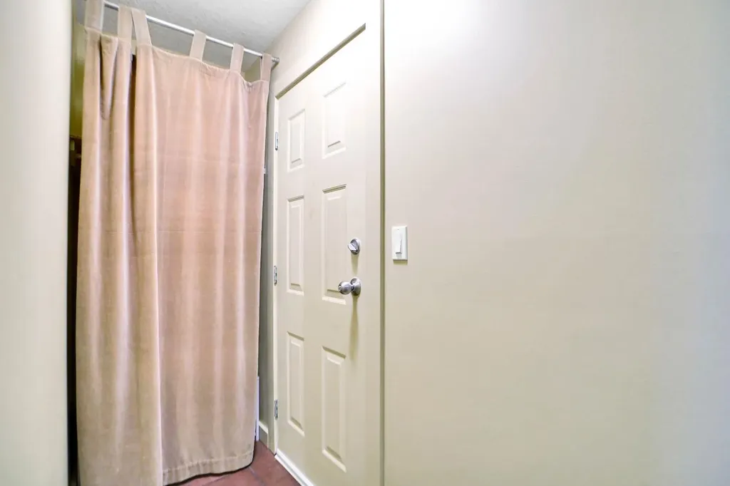 823 19 Avenue SW Calgary AB T2T0H6