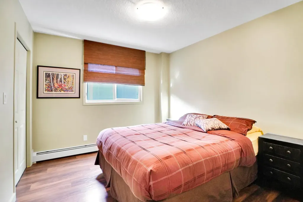 823 19 Avenue SW Calgary AB T2T0H6