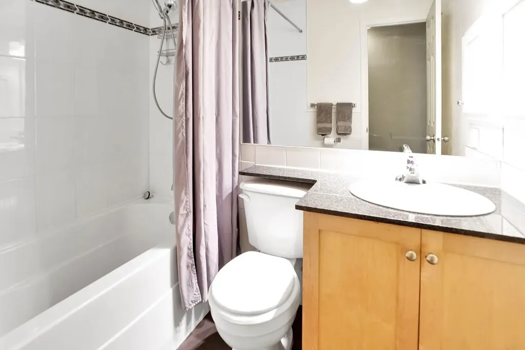 823 19 Avenue SW Calgary AB T2T0H6