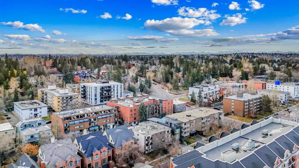 823 19 Avenue SW Calgary AB T2T0H6
