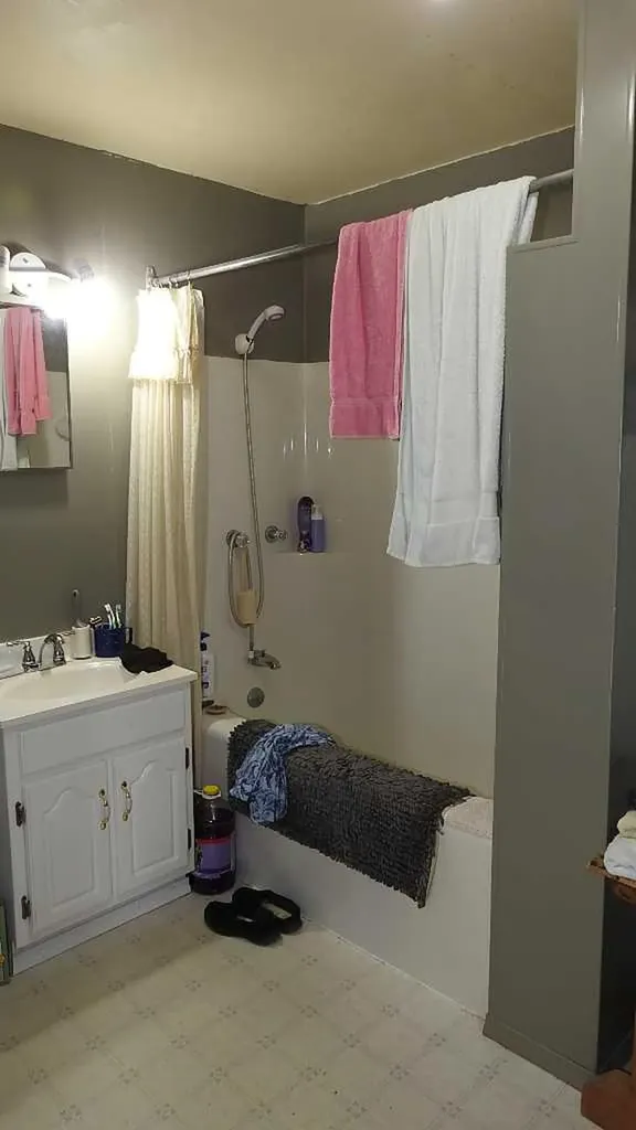 2217 20 Street Nanton AB T0L 1R0