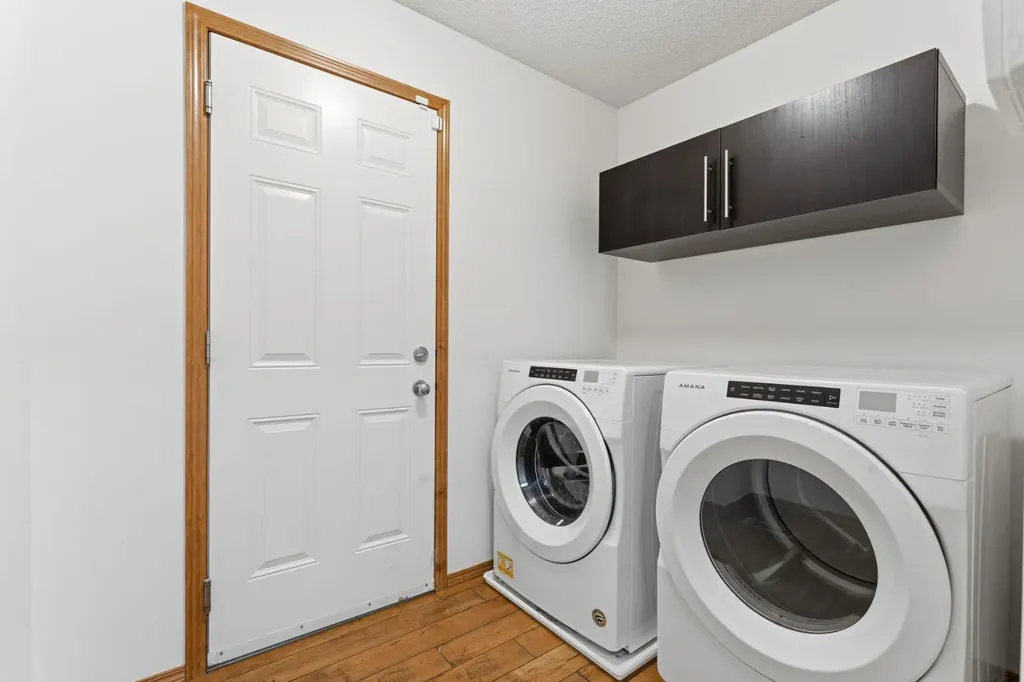 74 Tuscany Springs Hill NW Calgary AB T3L 3E4