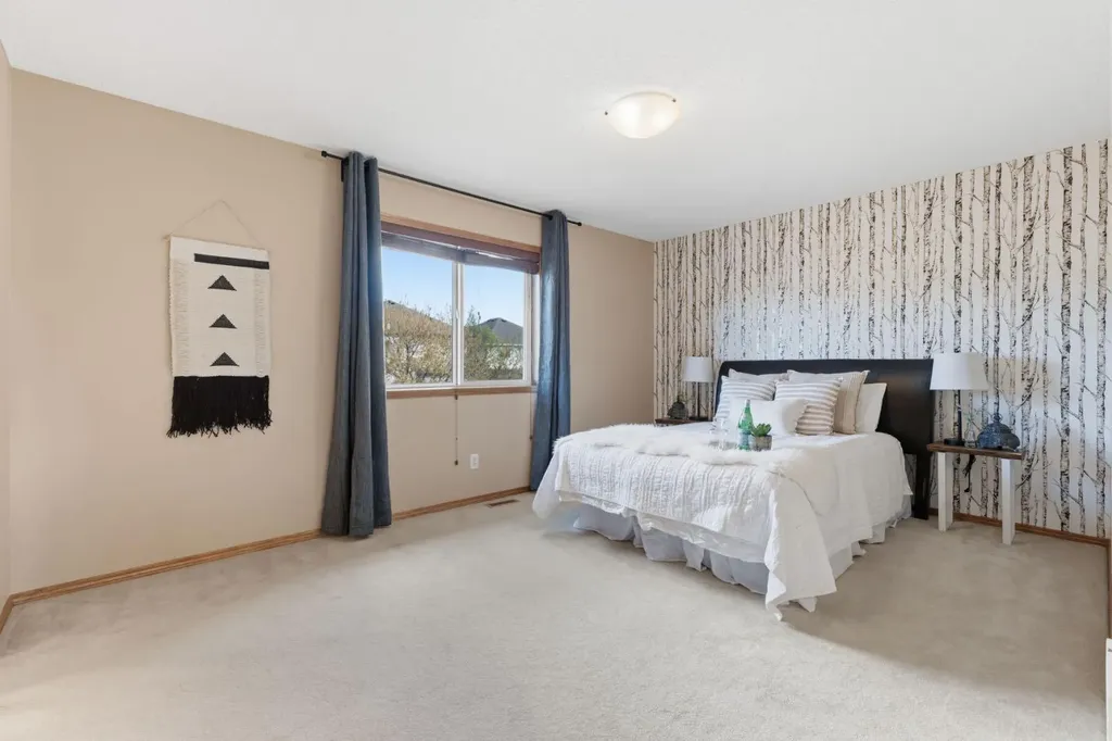 74 Tuscany Springs Hill NW Calgary AB T3L 3E4