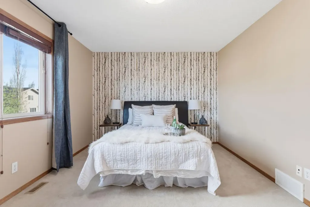 74 Tuscany Springs Hill NW Calgary AB T3L 3E4