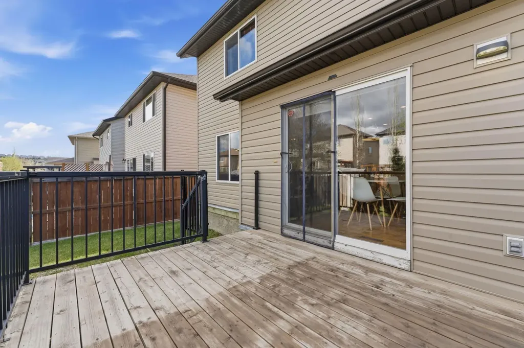 74 Tuscany Springs Hill NW Calgary AB T3L 3E4