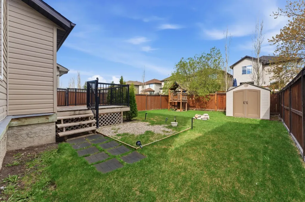 74 Tuscany Springs Hill NW Calgary AB T3L 3E4
