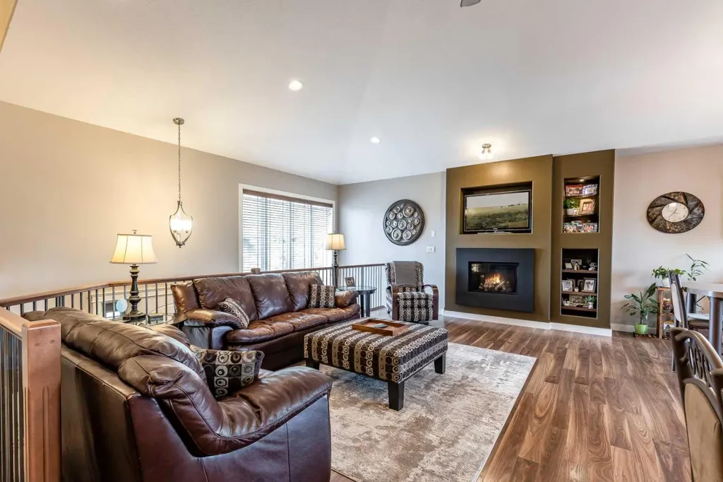 207 Hamptons Way SE Medicine Hat AB T1B 0E1