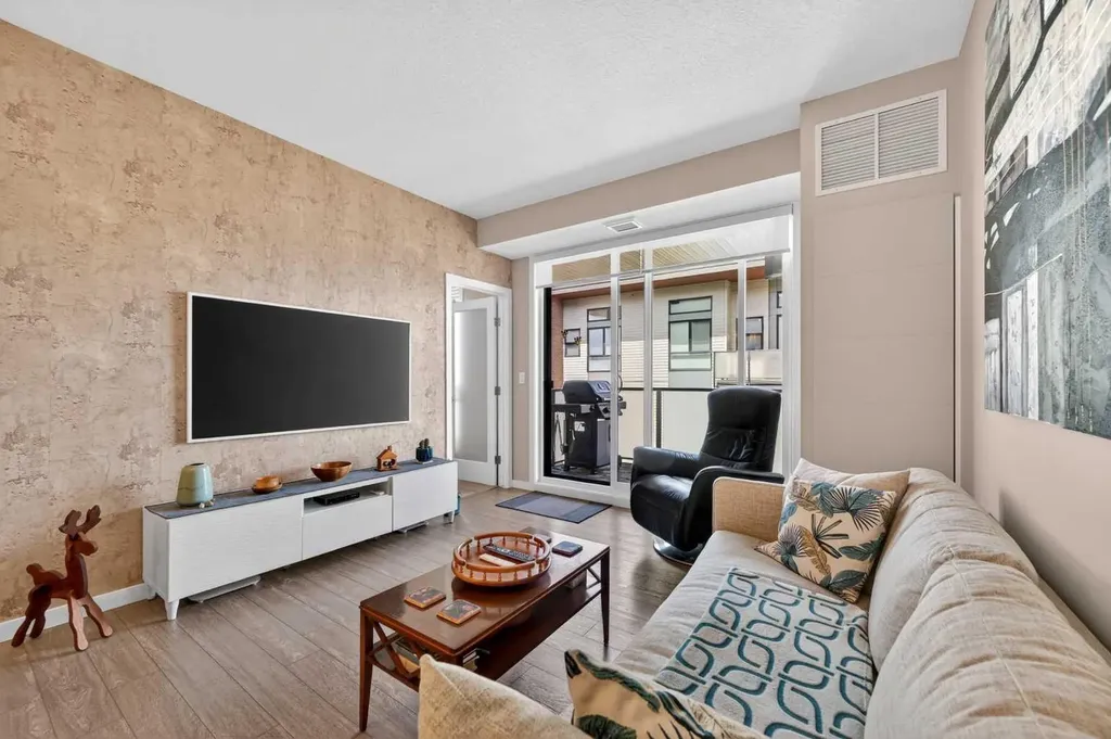 122 Mahogany Centre SE Calgary AB T3M 2Y1