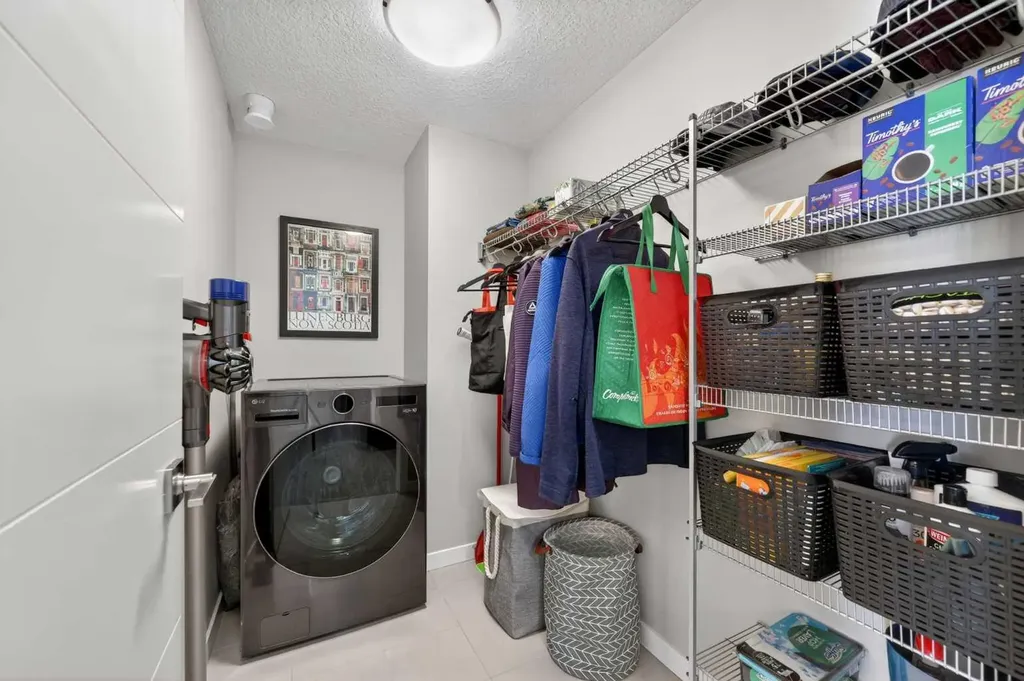 122 Mahogany Centre SE Calgary AB T3M 2Y1