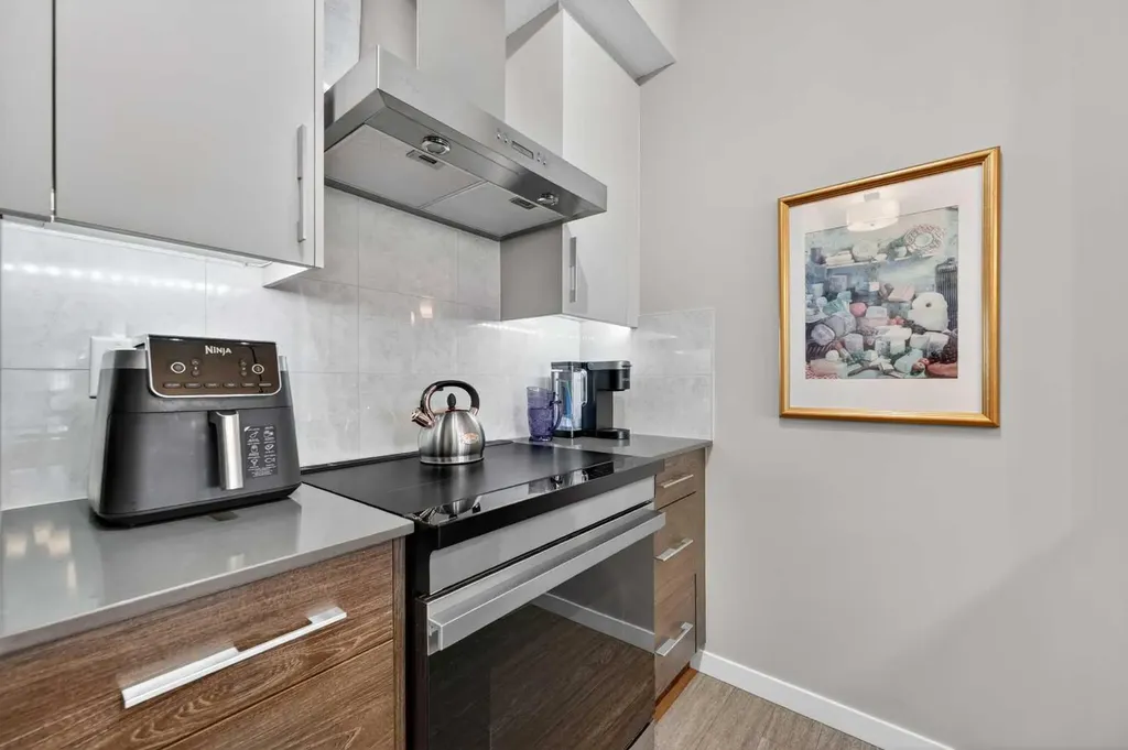 122 Mahogany Centre SE Calgary AB T3M 2Y1