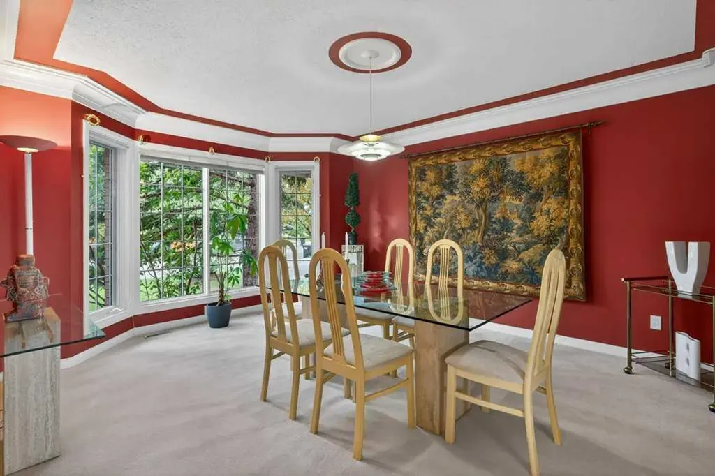 152 Scenic Ridge Crescent NW Calgary AB T3L 1V7