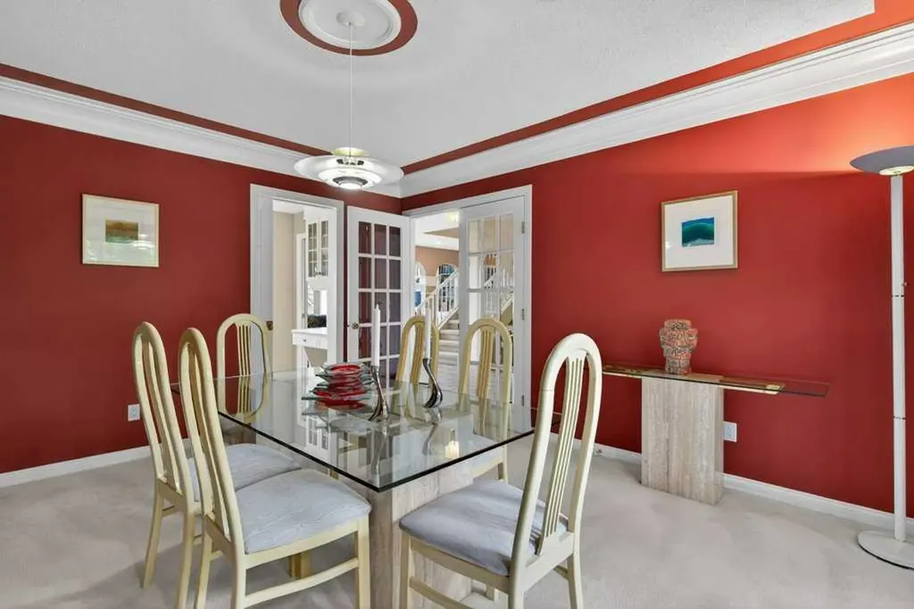 152 Scenic Ridge Crescent NW Calgary AB T3L 1V7