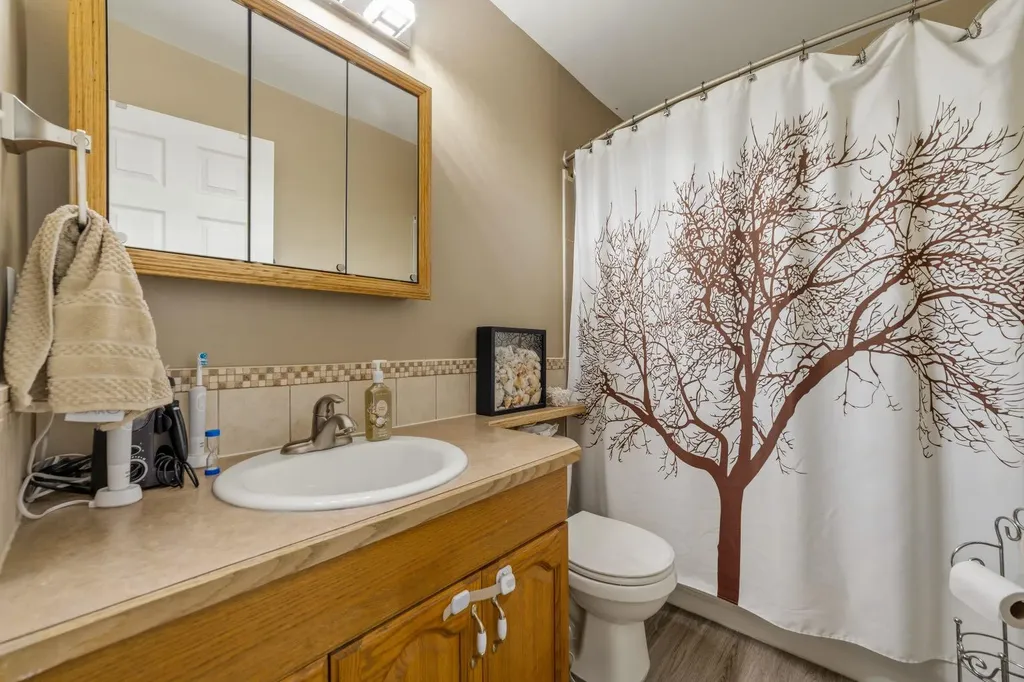 20 Columbia Bay W Lethbridge AB T1K 5A7