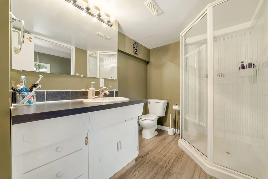 20 Columbia Bay W Lethbridge AB T1K 5A7