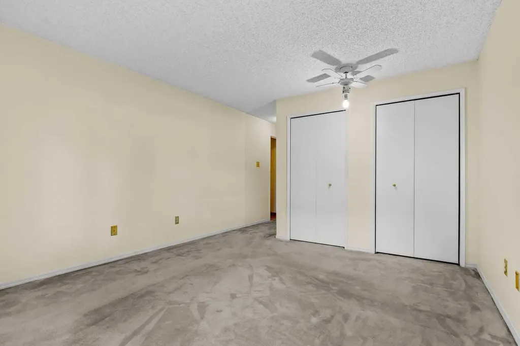 723 57 Avenue SW Calgary AB T2V 4Z3