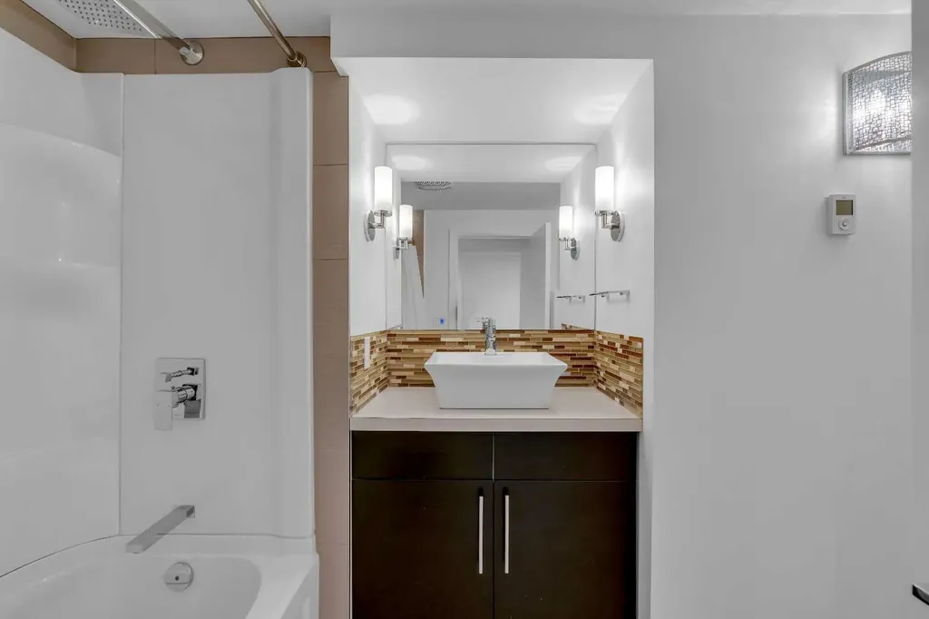113 Langton Drive SW Calgary AB T3E 5G1