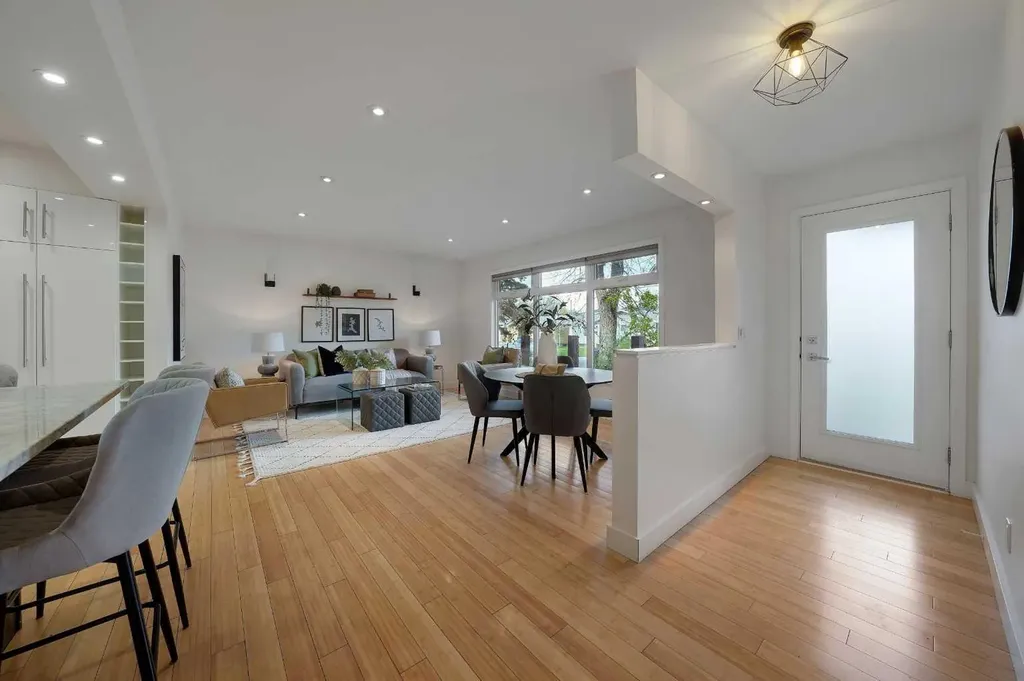 113 Langton Drive SW Calgary AB T3E 5G1