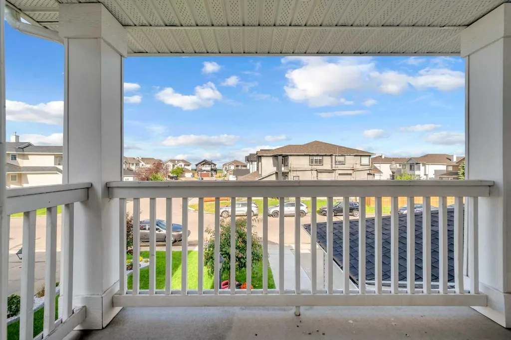 51 Coral Reef Close NE Calgary AB T3J3Y4