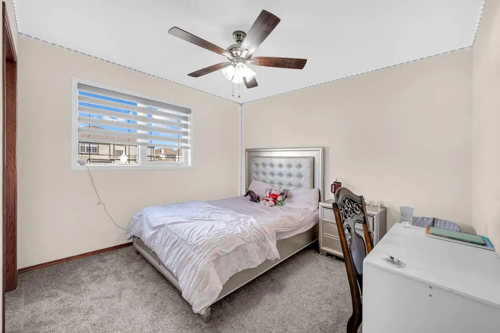 51 Coral Reef Close NE Calgary AB T3J3Y4