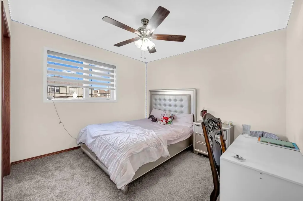 51 Coral Reef Close NE Calgary AB T3J3Y4