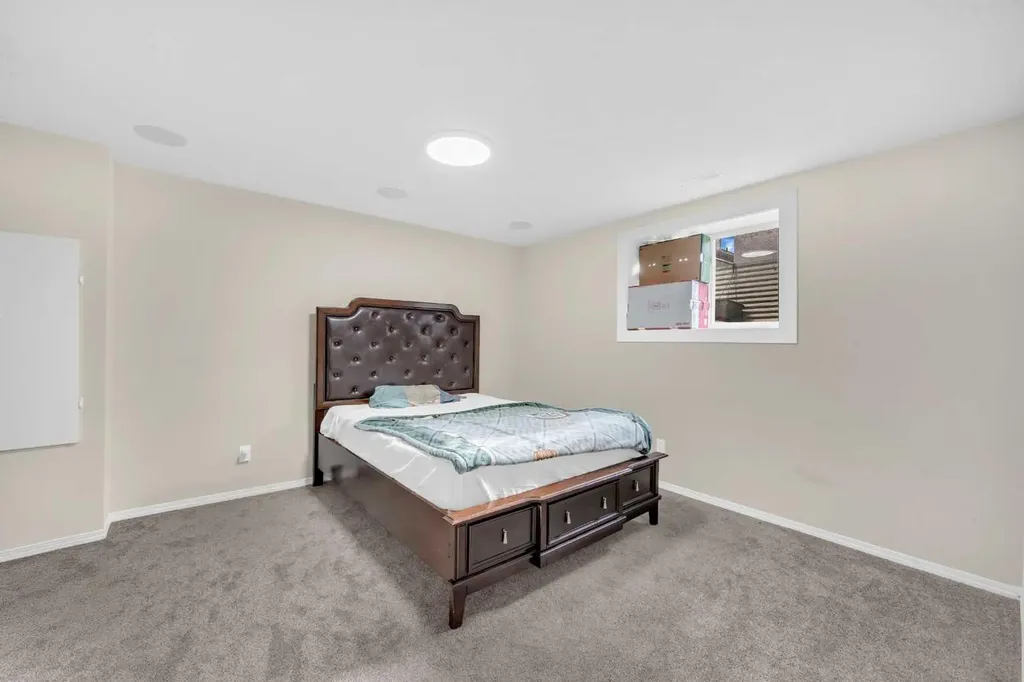 51 Coral Reef Close NE Calgary AB T3J3Y4