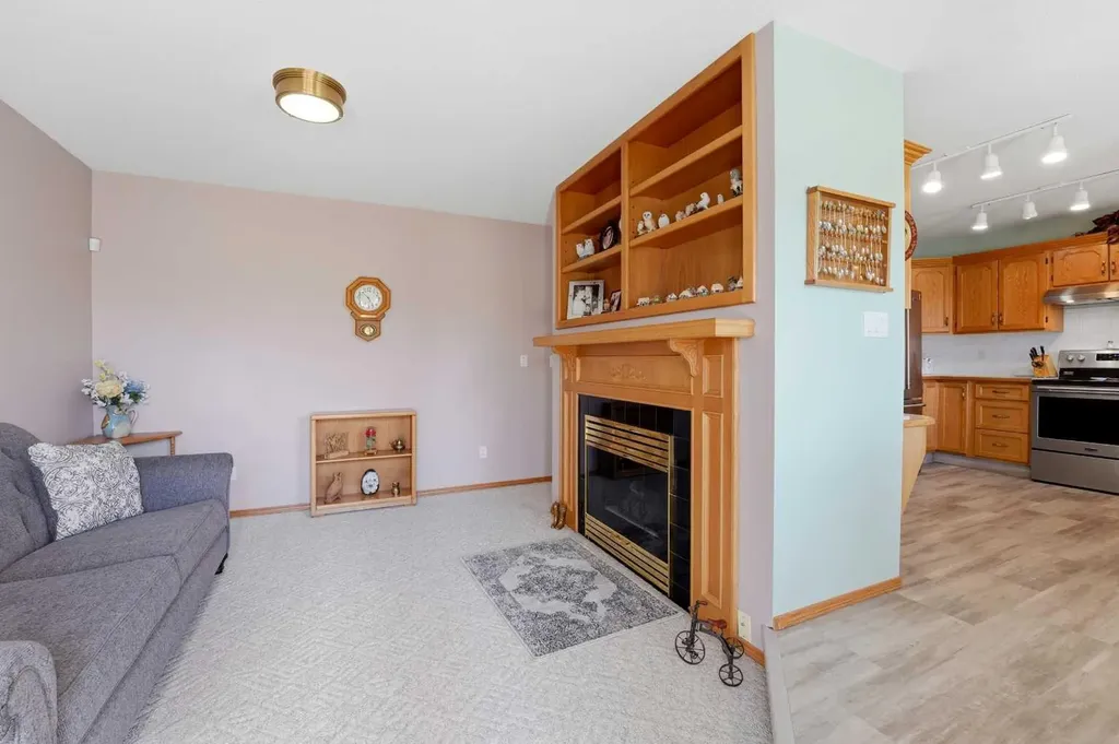 74 Donnelly Crescent Red Deer AB T4R 2L8