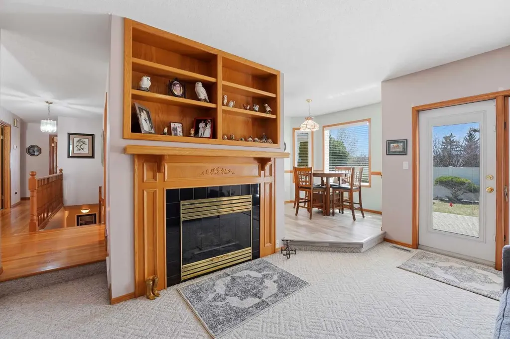 74 Donnelly Crescent Red Deer AB T4R 2L8