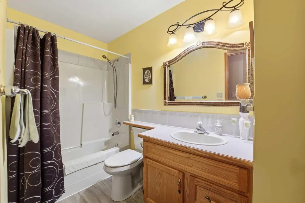 74 Donnelly Crescent Red Deer AB T4R 2L8