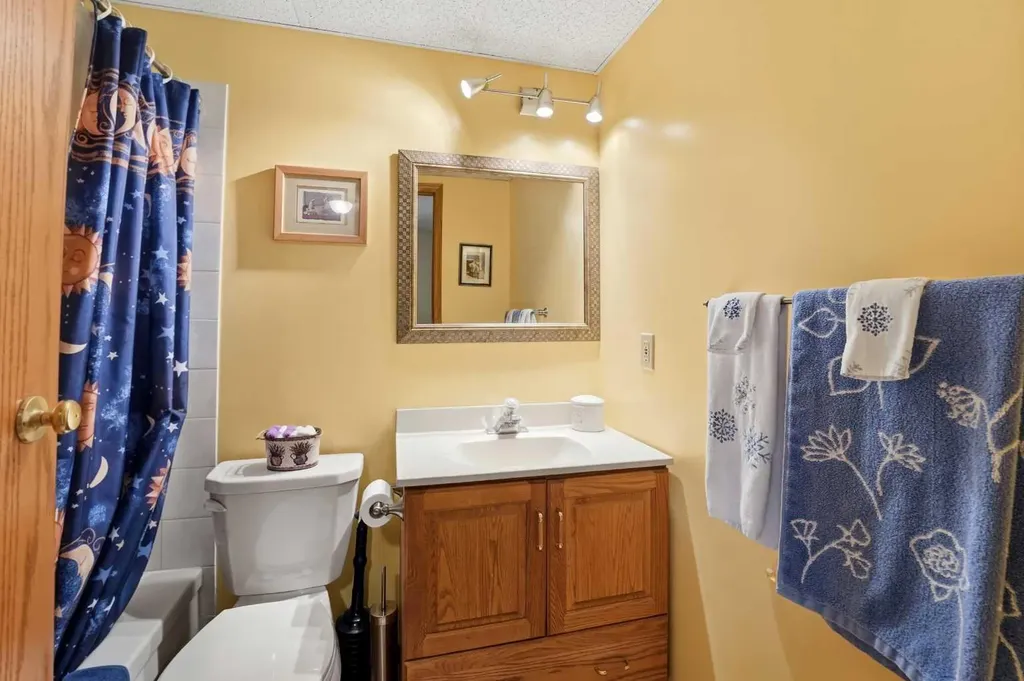 74 Donnelly Crescent Red Deer AB T4R 2L8