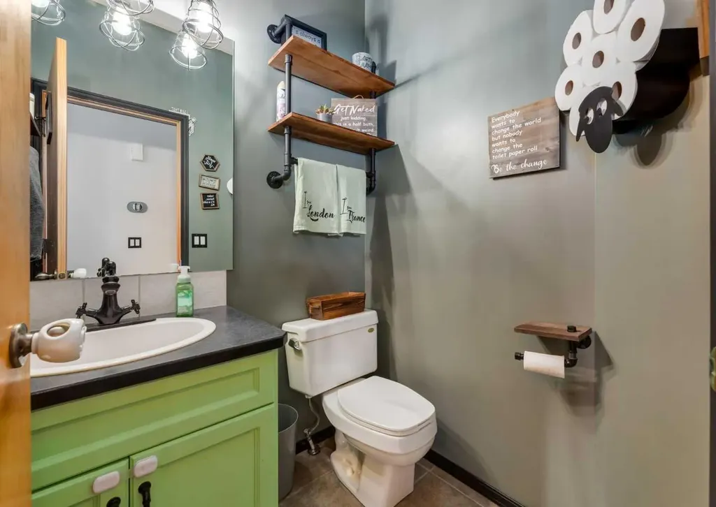 244 Stonegate Close NW Airdrie AB T4B 2V3