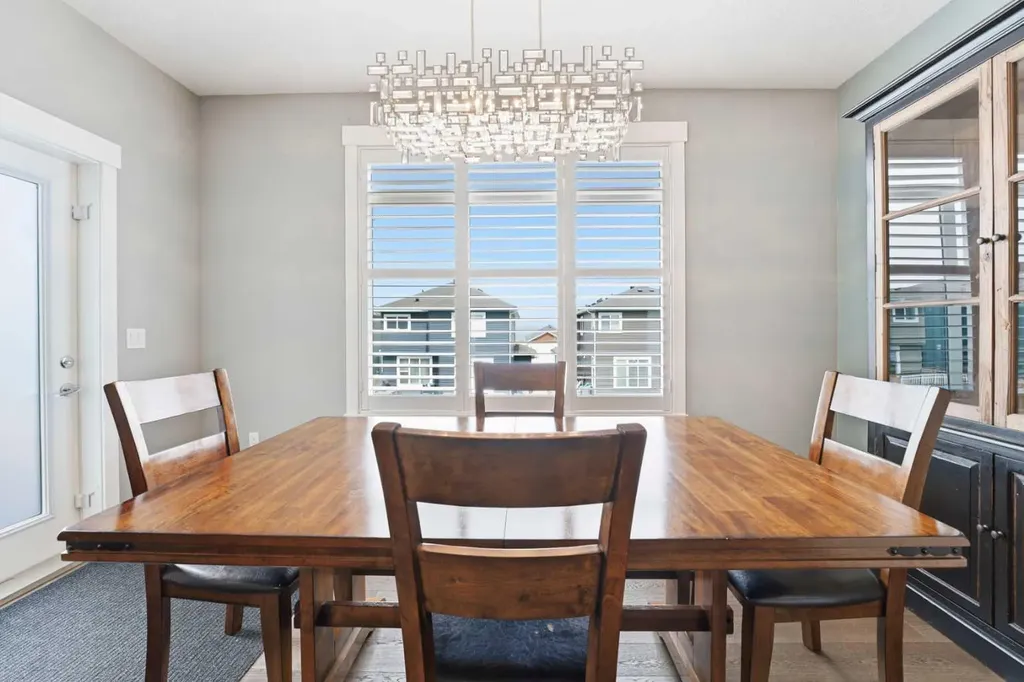 660 Harrison Court Crossfield AB T0M0S0