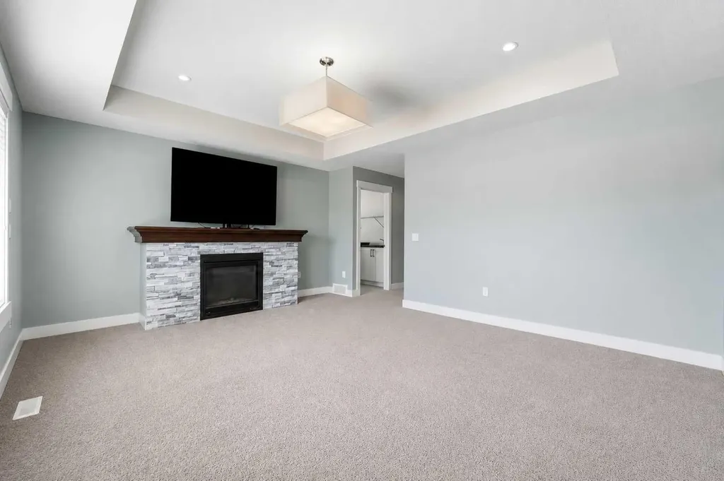 660 Harrison Court Crossfield AB T0M0S0