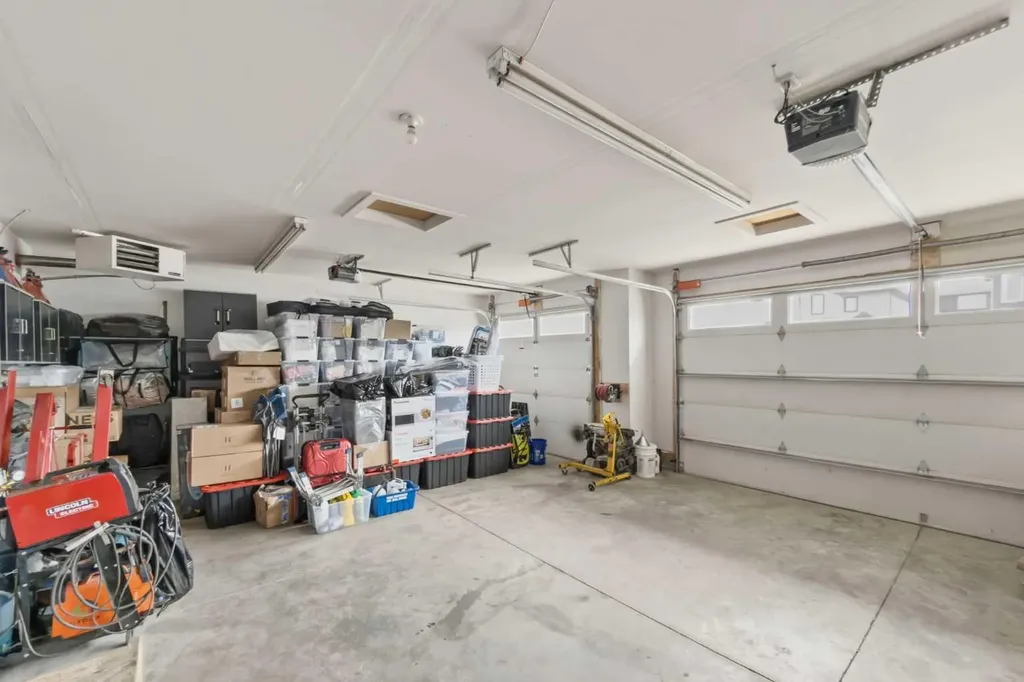 660 Harrison Court Crossfield AB T0M0S0