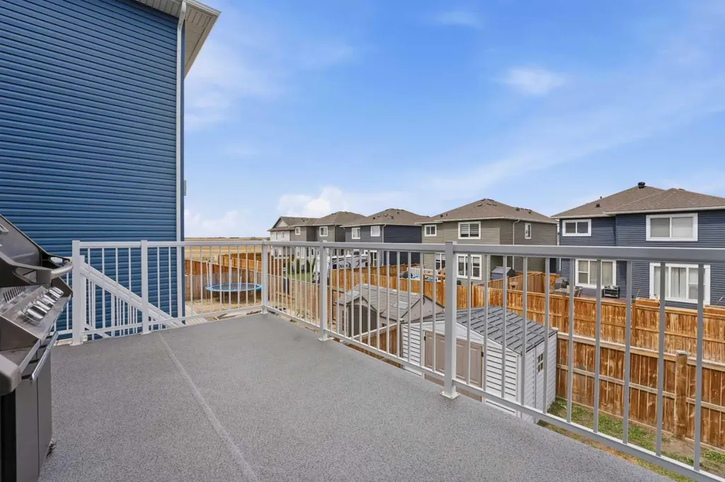 660 Harrison Court Crossfield AB T0M0S0