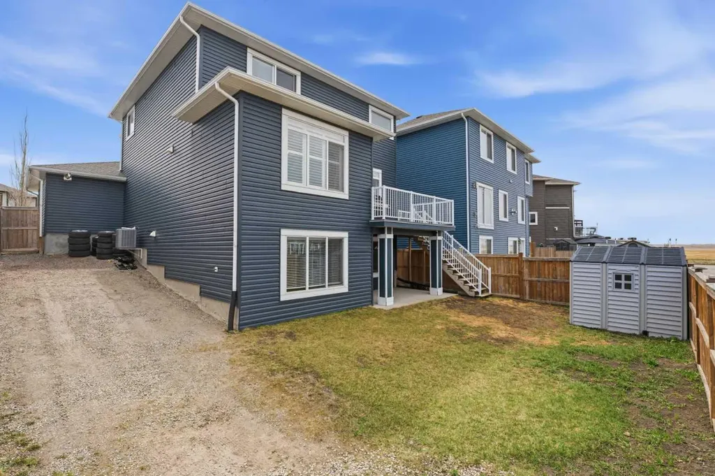 660 Harrison Court Crossfield AB T0M0S0
