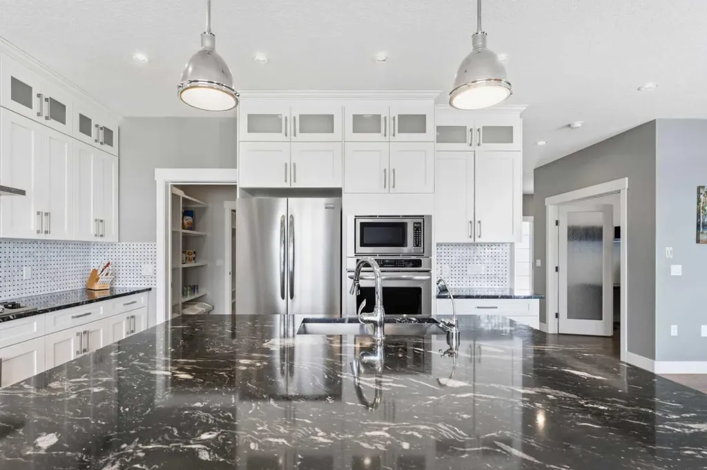 660 Harrison Court Crossfield AB T0M0S0