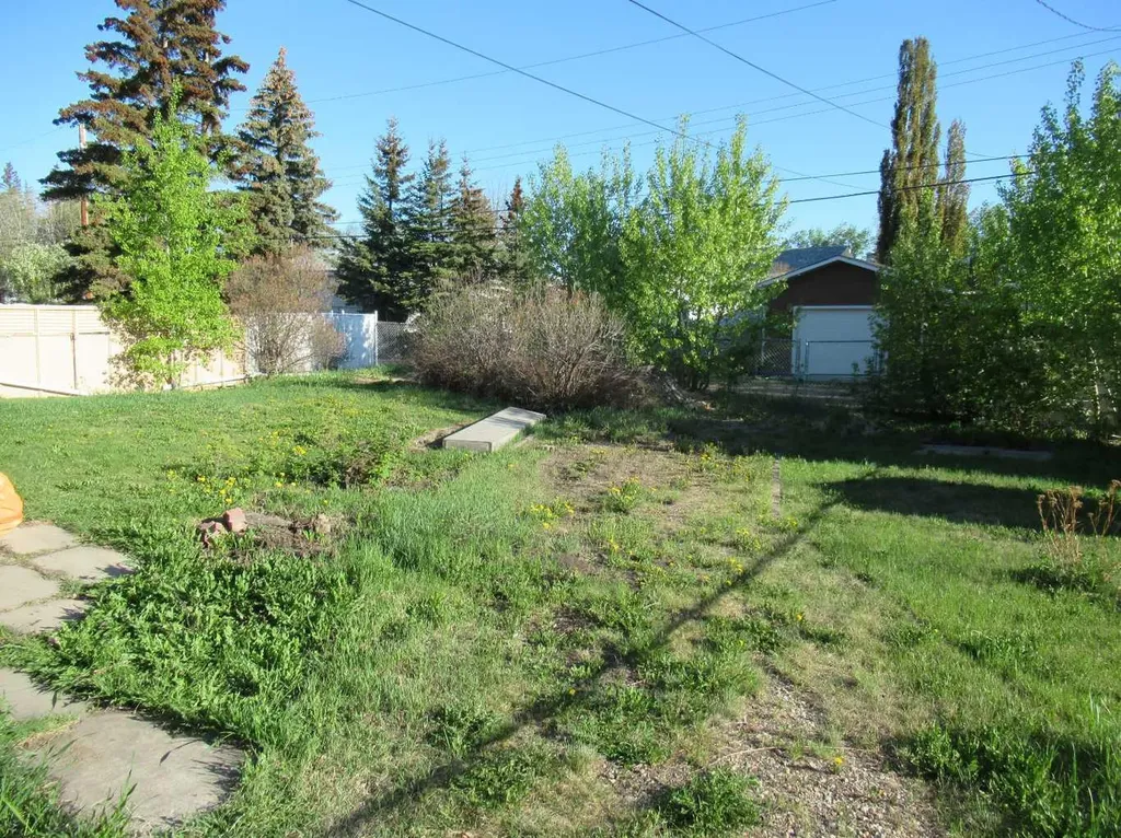 10508 108 Avenue Grande Prairie AB T8V 1P8
