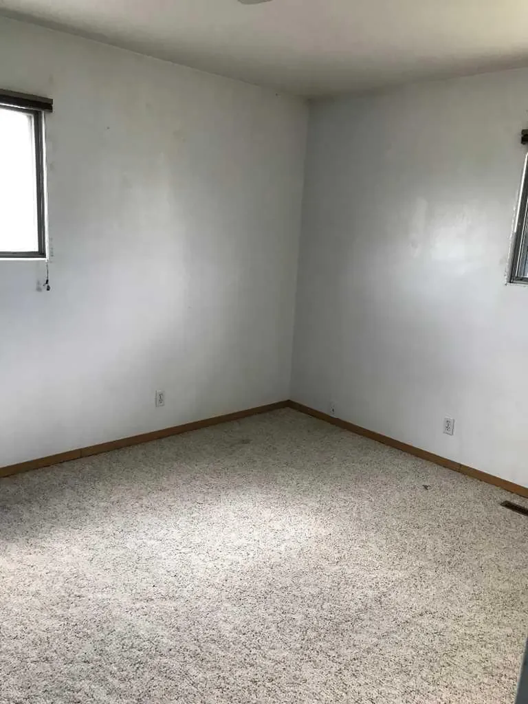 10508 108 Avenue Grande Prairie AB T8V 1P8