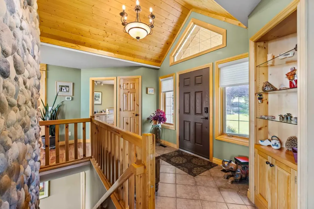 98 Equestrian Drive Rural Rocky View County AB T3R 1C9