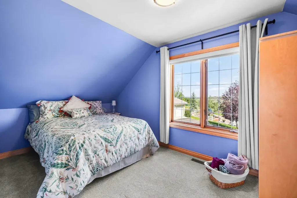 98 Equestrian Drive Rural Rocky View County AB T3R 1C9