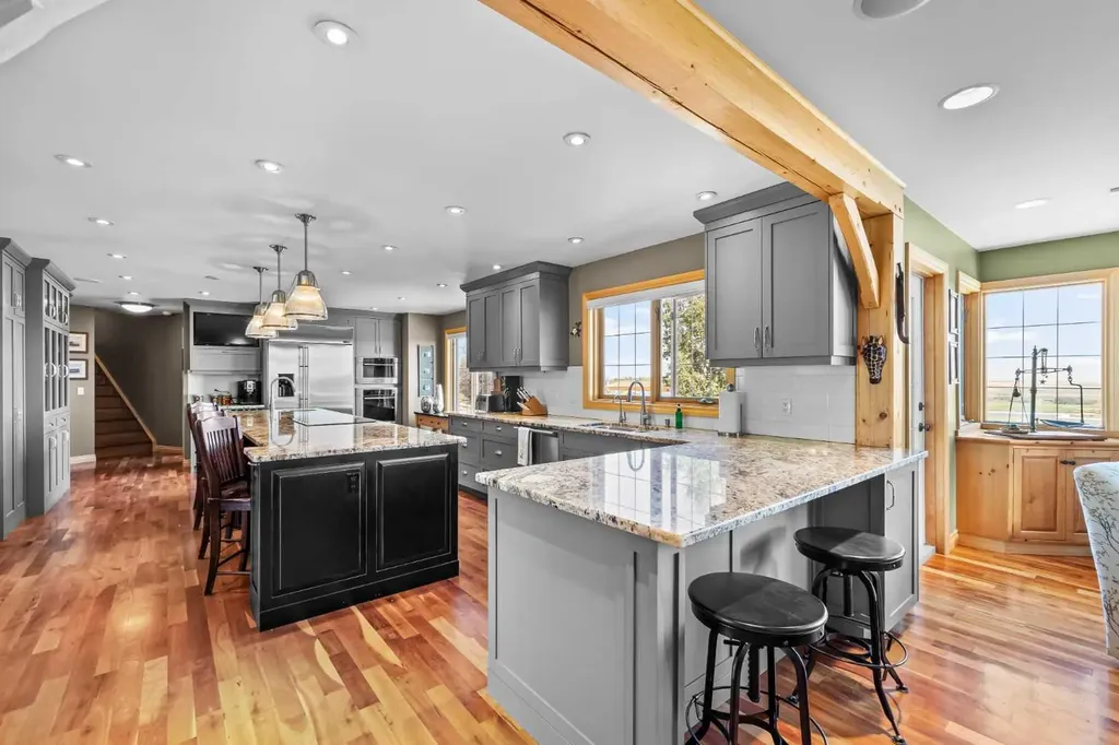 98 Equestrian Drive Rural Rocky View County AB T3R 1C9