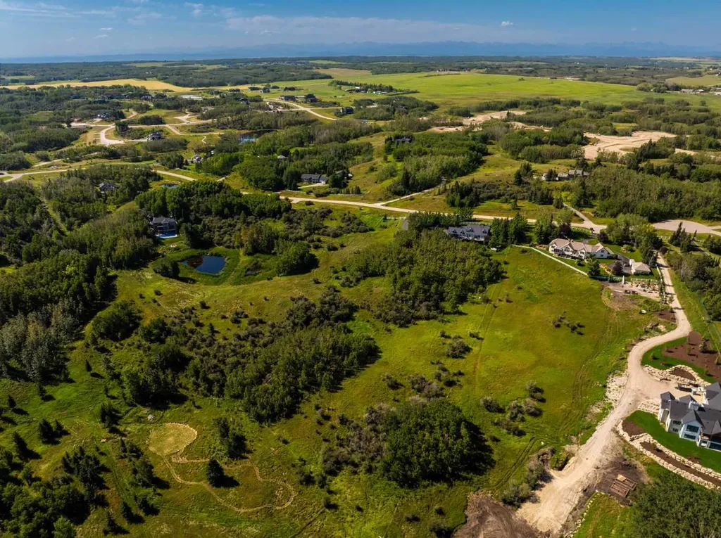 98 Equestrian Drive Rural Rocky View County AB T3R 1C9